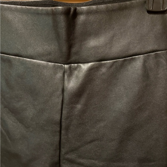 Abercrombie & Fitch Black Leggings - Picture 3 of 10